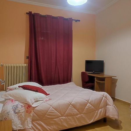 Mema'S Tranquil Studio In Patra - Free Parking المظهر الخارجي الصورة